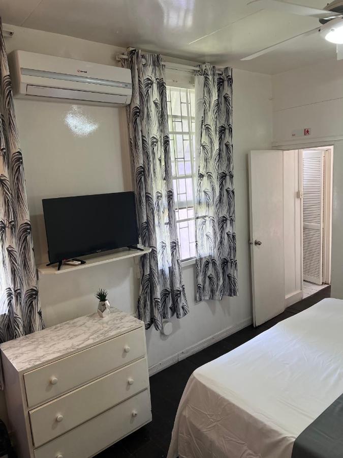 Beach Guest House Cleverdale 布里奇敦 外观 照片